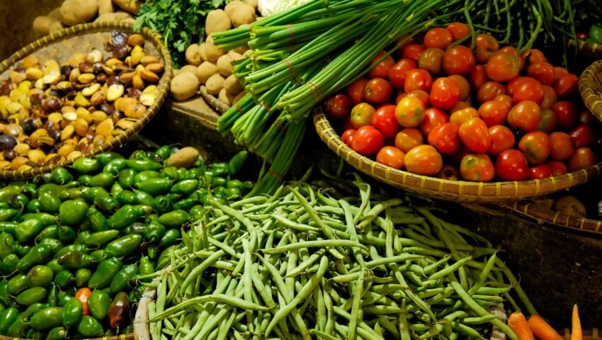 پاکستان میں مہنگائی، سبزی اور اشیائے ضروریہ کی قیمتیں