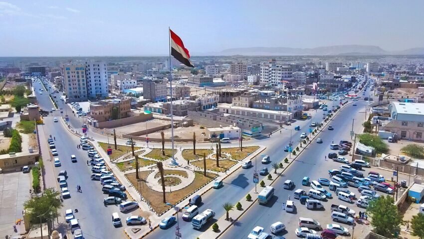 یمن کے صوبے مأرب کے شہر کی ڈرون سے لی گئی فضائی تصویر