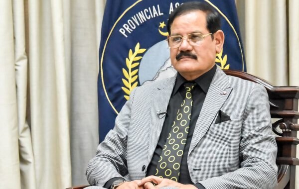 کے پی میں ایمرجنسی لگے گی یا نہیں؟ پی ٹی آئی کی مشترکہ کمیٹیوں کا ہنگامی اجلاس، وفاقی کابینہ آج فیصلہ کرے گی