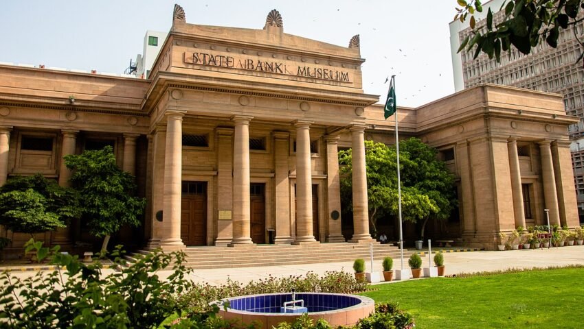 کراچی میں اسٹیٹ بینک آف پاکستان کی تاریخی عمارت کی تصویر