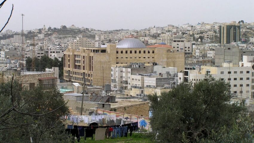 الخلیل (ہیبرون) شہر کا منظر — فائل تصویر