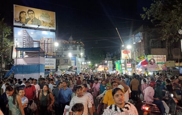 لائیو کولکتہ درگا پوجا بھگدڑ: 19 افراد ہلاک، تھانہ انچارج ہٹا دیا گیا، 7 ملزم حراست میں